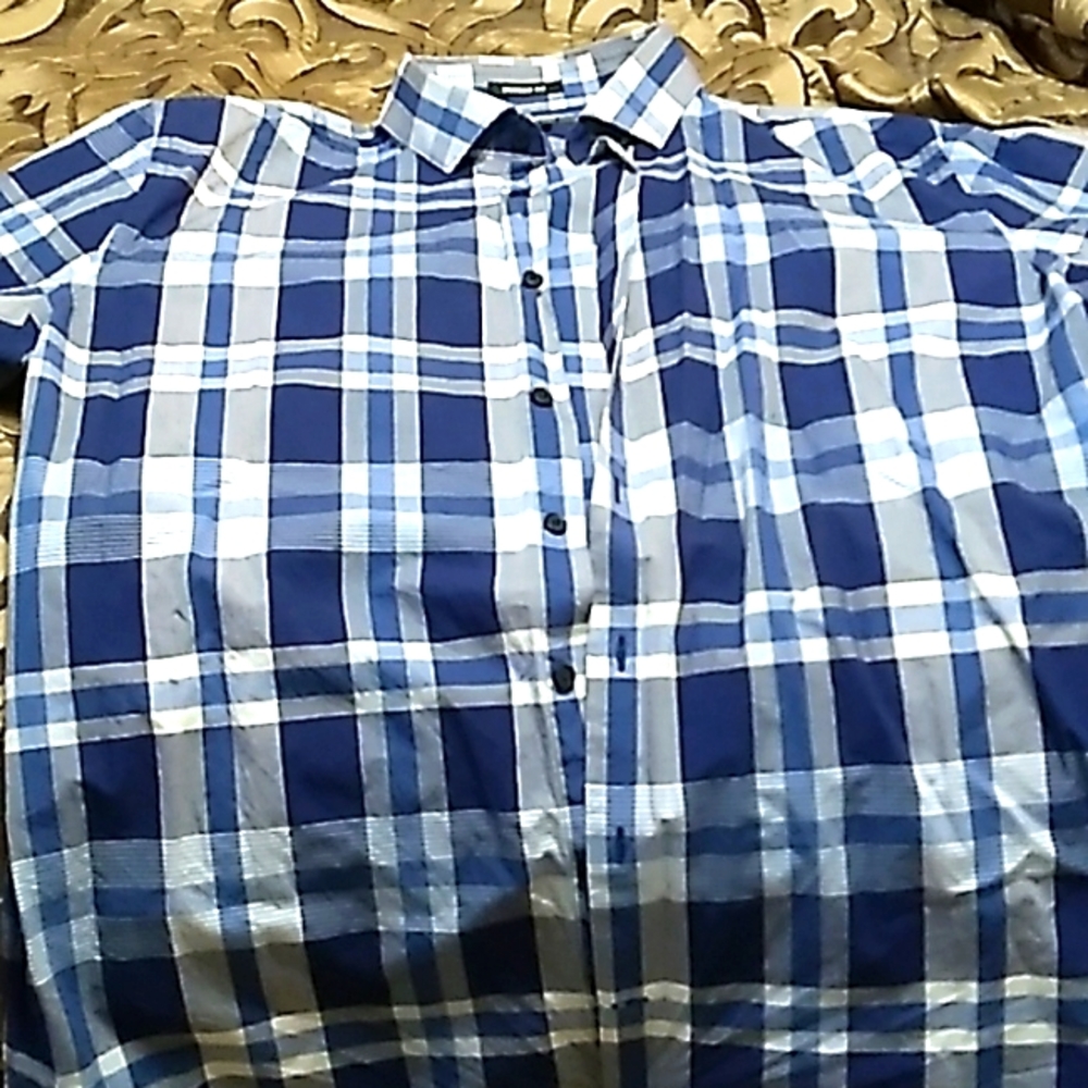 Nwot plaid blue express button up